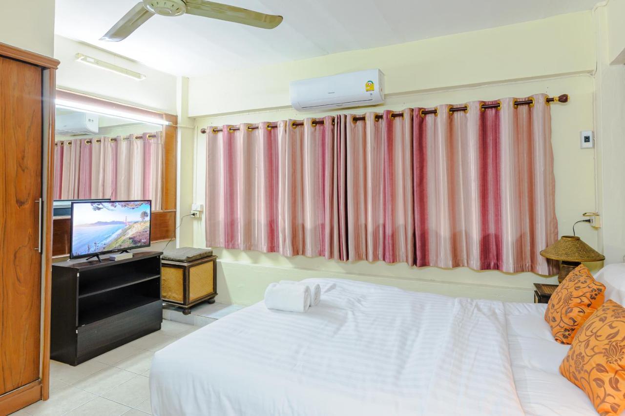 High5 Guesthouse Патая Екстериор снимка
