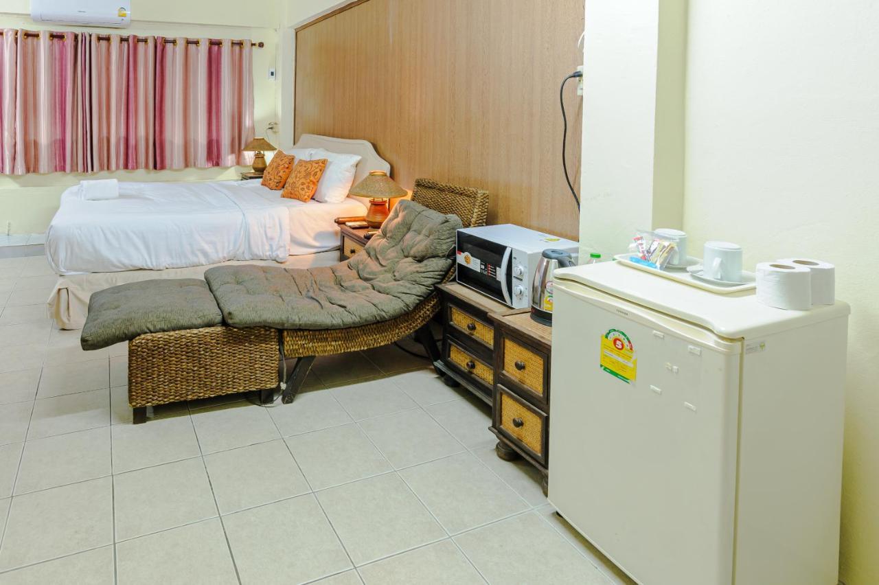 High5 Guesthouse Патая Екстериор снимка