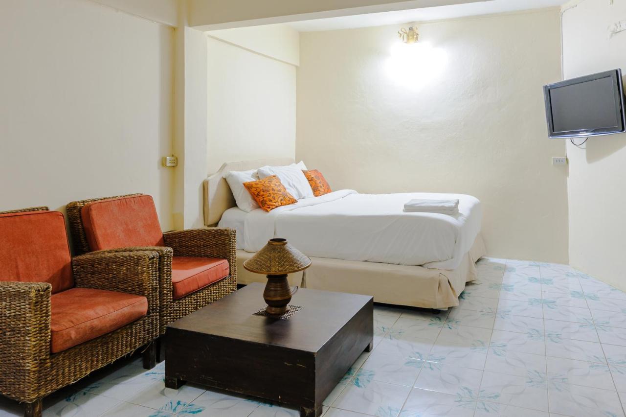 High5 Guesthouse Патая Екстериор снимка
