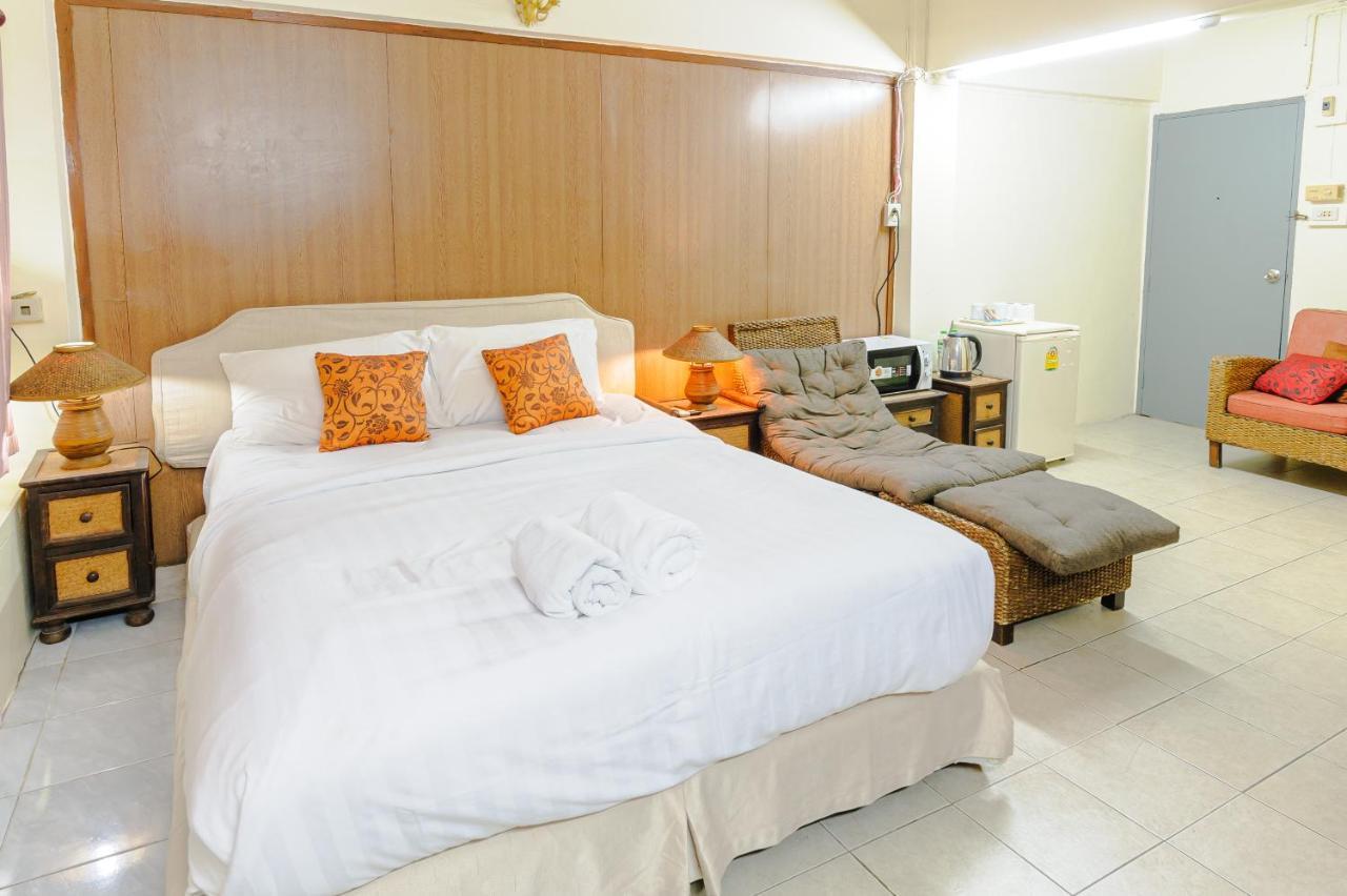High5 Guesthouse Патая Екстериор снимка