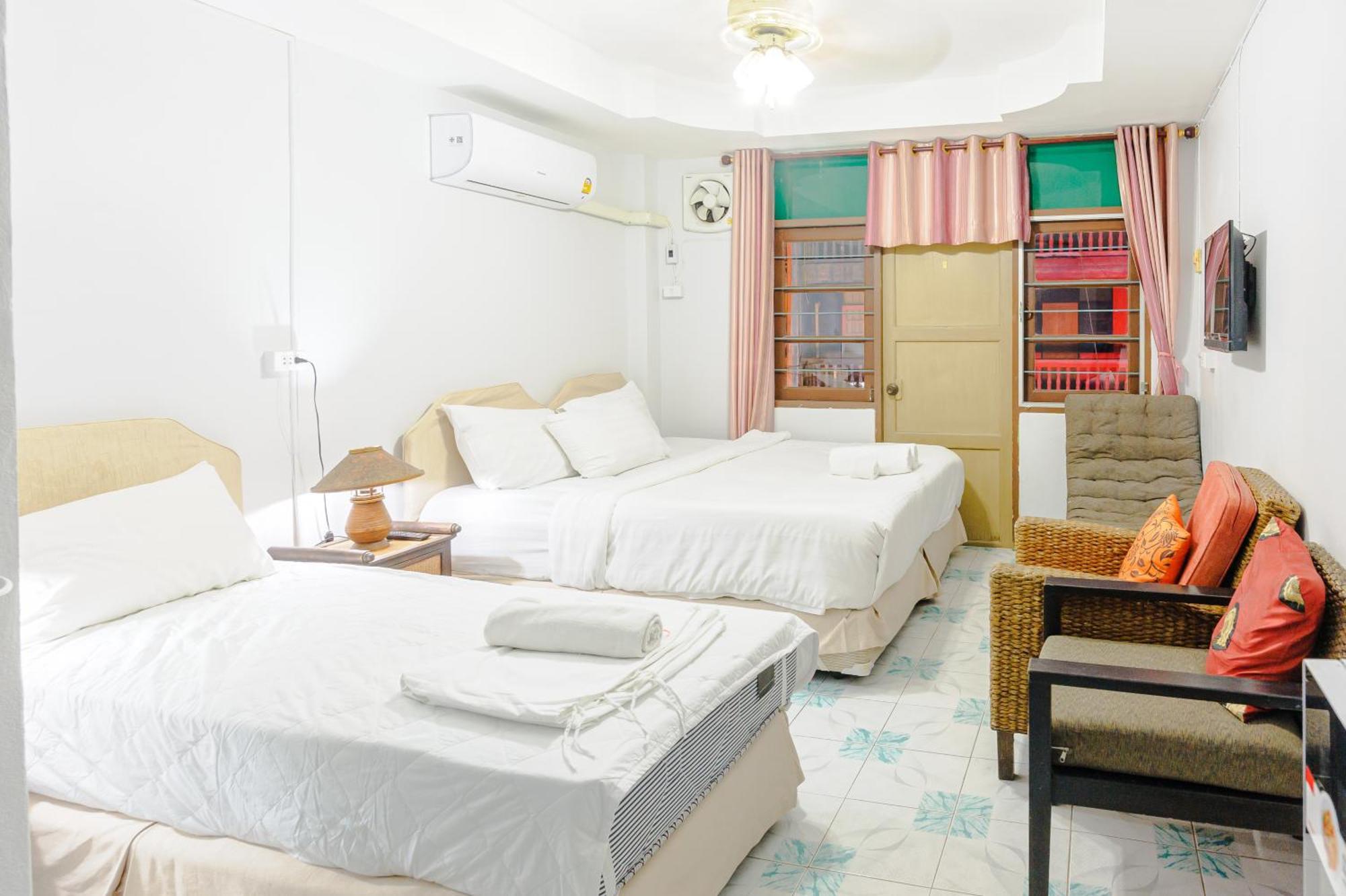High5 Guesthouse Патая Екстериор снимка