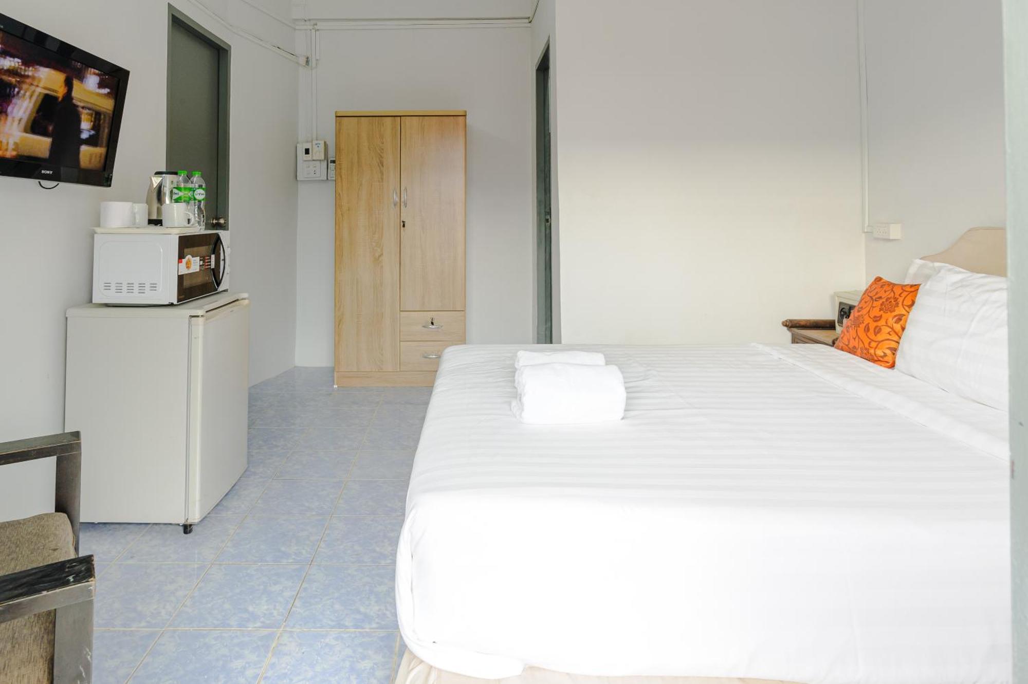 High5 Guesthouse Патая Екстериор снимка
