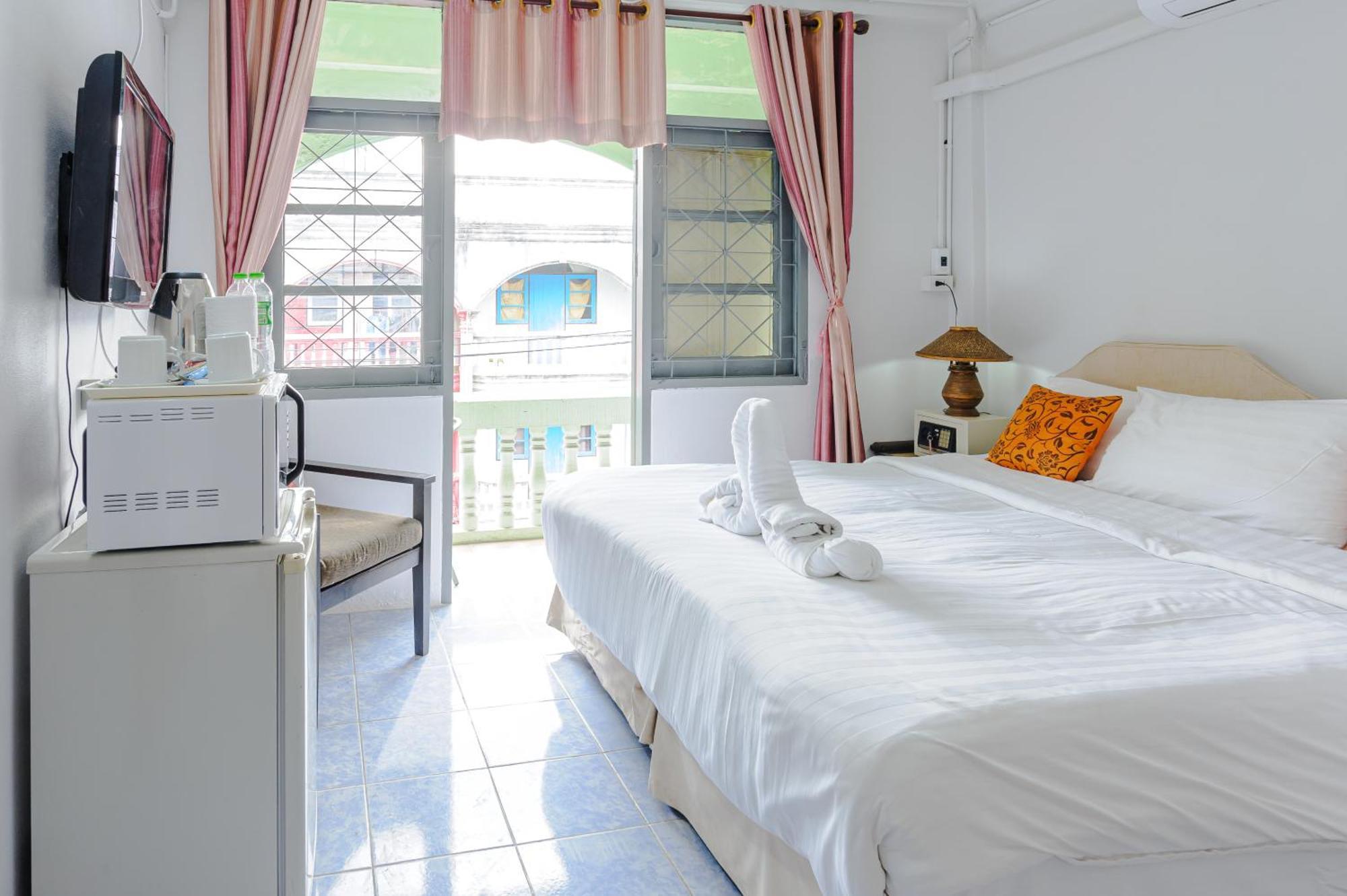 High5 Guesthouse Патая Екстериор снимка