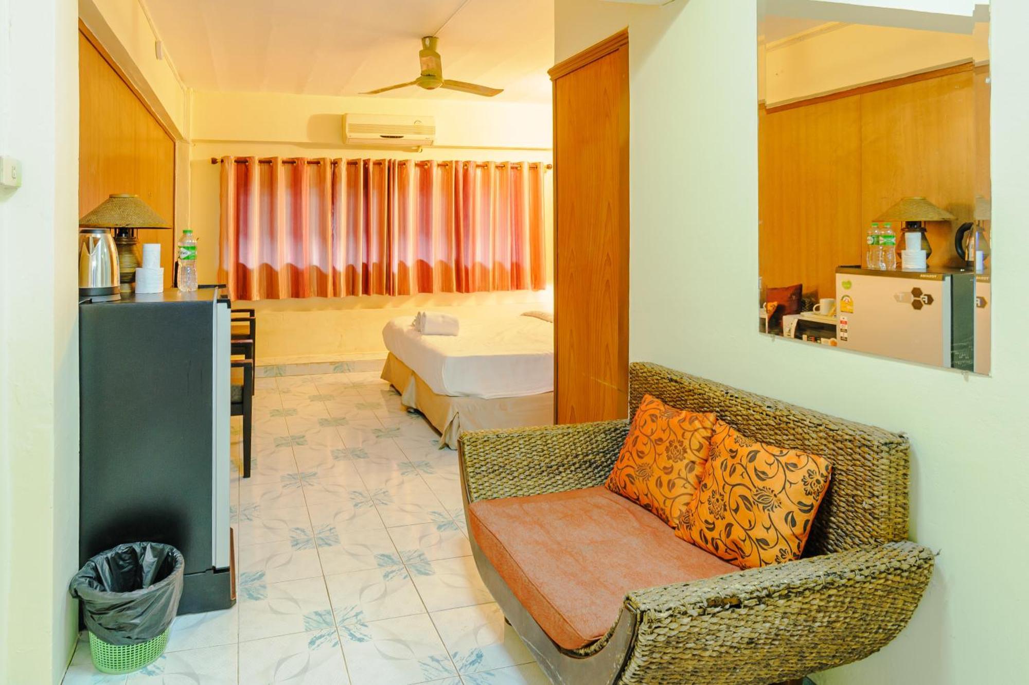 High5 Guesthouse Патая Екстериор снимка